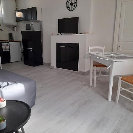 Promo Studio Wi-Fi A Courseulles-Sur-Mer Au 1Er Etage 외부 사진